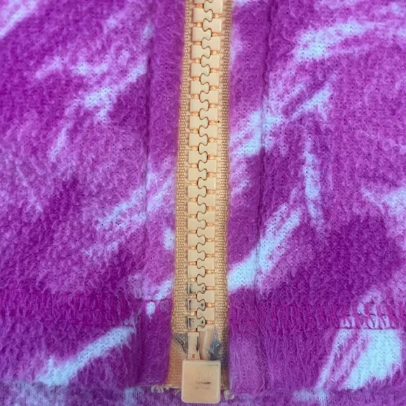 The North Face Fuchsia and Patterned Jackets - Girls Small (7/8) - Picture 8 of 9